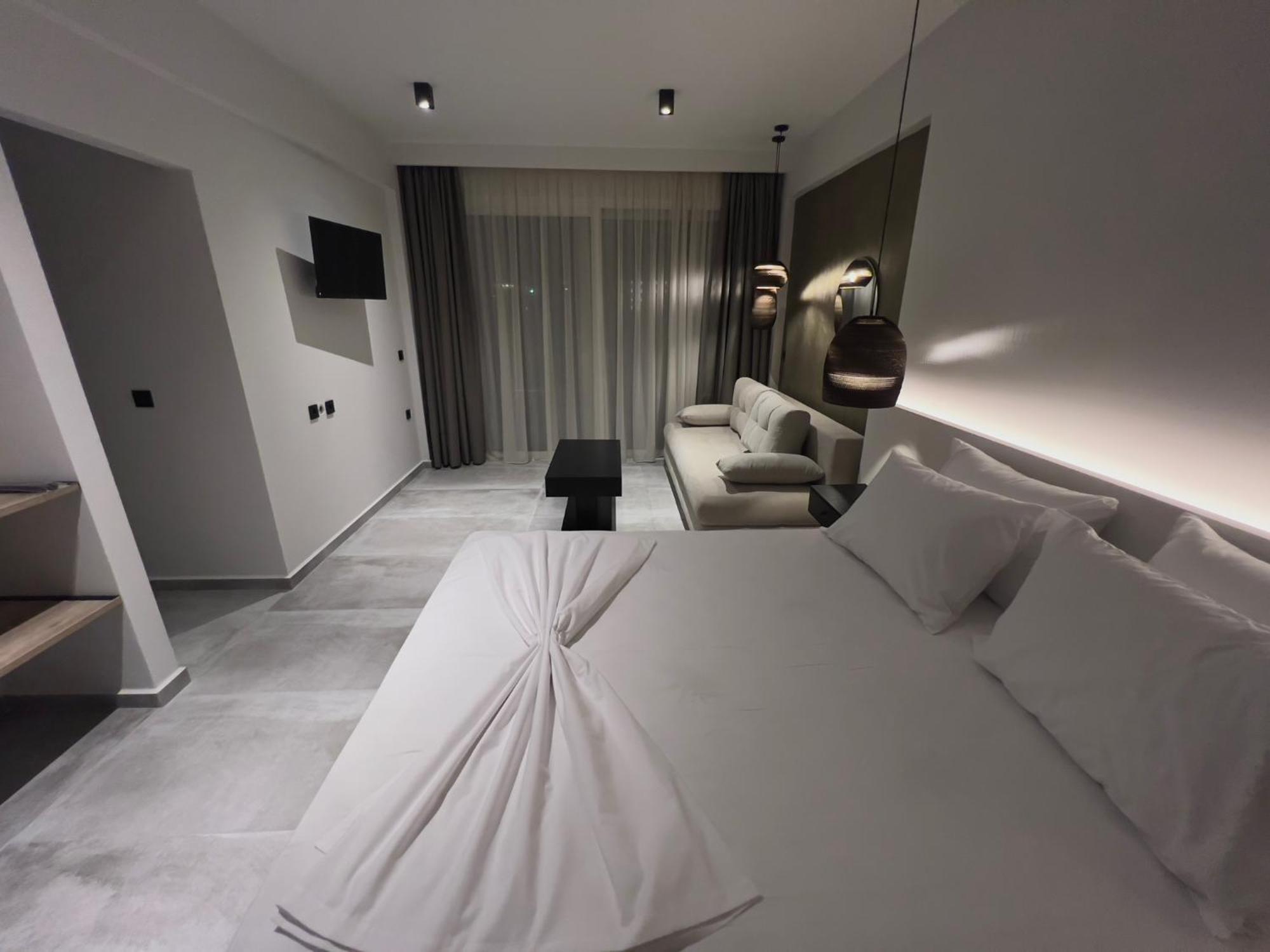 Eleonas Suites サルティ エクステリア 写真